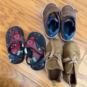 Nautica Brown and Blue Kids Sandals lot of 3 assorted mixed boy shoes size 7